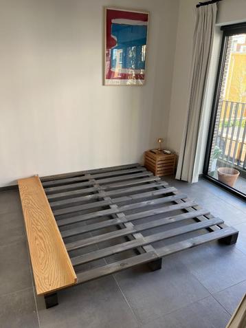 vidaXL Bedframe pallet massief grenenhout grijs 180x200 cm beschikbaar voor biedingen