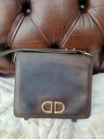 Heel mooie donkerbruine vintage Delvaux, model Camargue beschikbaar voor biedingen