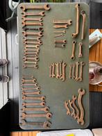 Oude moersleutels, Enlèvement ou Envoi, Comme neuf