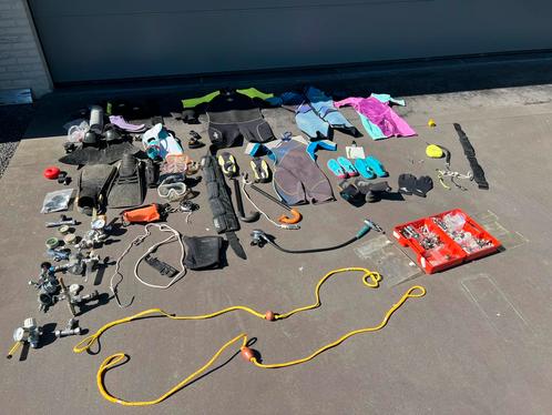Allerlei voor duiksport te beoefenen., Watersport en Boten, Duiken, Gebruikt, Duikpak, Ophalen of Verzenden
