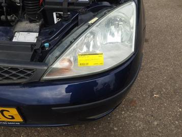 Koplamp links van een Ford Focus beschikbaar voor biedingen