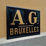 AG Bruxelles Brand Verzekering Reclamebord Vintage Brandweer, Verzamelen, Verzenden, Gebruikt, Reclamebord