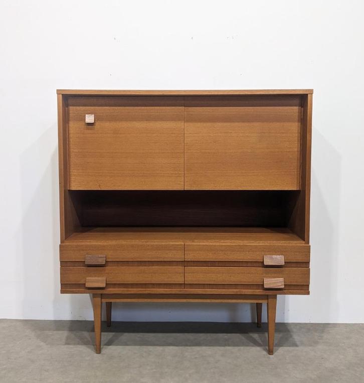 Scandinavisch vintage highboard, jaren 60., Huis en Inrichting, Kasten | Buffetkasten, Eikenhout, Ophalen