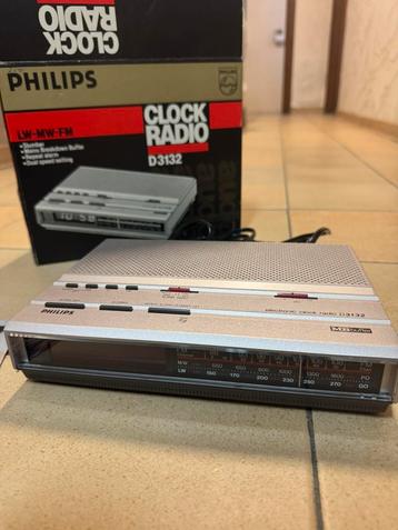 Philips clock radio beschikbaar voor biedingen