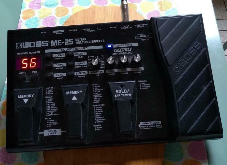 Boss ME-25, Muziek en Instrumenten, Effecten, Gebruikt, Multi-effect, Verzenden