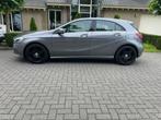 Mercedes A 180 URBAN AUTO NAVI LED PDC, Leder en Stof, 1595 cc, Bedrijf, 5 zetels