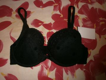 Soutien gorge noir 90B NEUF beschikbaar voor biedingen