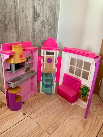 Barbie keuken  beschikbaar voor biedingen