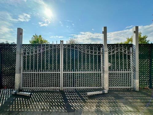 Poort met elektrische pompen (GERESERVEERD), Tuin en Terras, Tuinhekken en Hekwerk, Gebruikt, Spijlenhekwerk, Aluminium, Ophalen