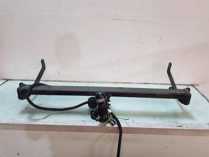 TREKHAAK Peugeot 308 SW (4E / H) (01-2007/10-2014), Auto-onderdelen, Ophanging en Onderstel, Peugeot, Gebruikt