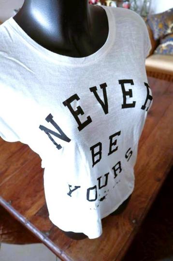 melding op T-shirt: ‘never be yours, always be mine’
