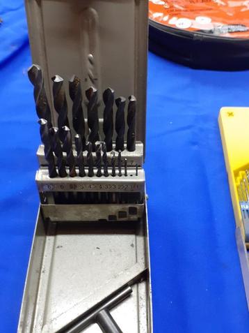 borenset compleet van 1 tot 10 mm beschikbaar voor biedingen