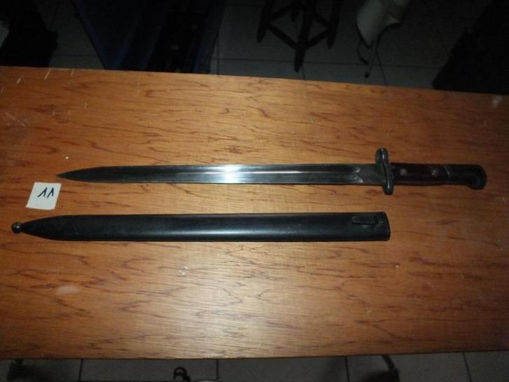 11 bajonet / bayonet, Verzamelen, Militaria | Algemeen, Ophalen