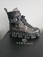 Versace Black Greca Labyrinth Boots Taille 41, Comme neuf, Enlèvement ou Envoi