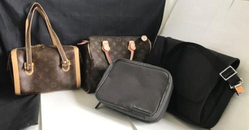 Handtassen Lot voor karnaval feest😍😎😀🥳, Handtassen en Accessoires, Tassen | Damestassen, Zo goed als nieuw, Handtas, Overige kleuren