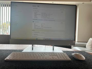 HP All in one 27 inch  i5-1035G1 *16 GB Ram disponible aux enchères