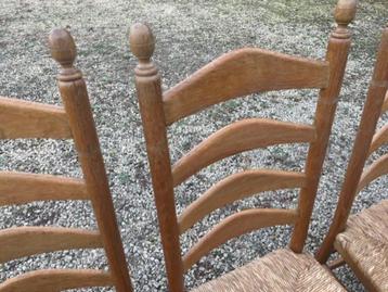 Eetstoelen rustiek beschikbaar voor biedingen