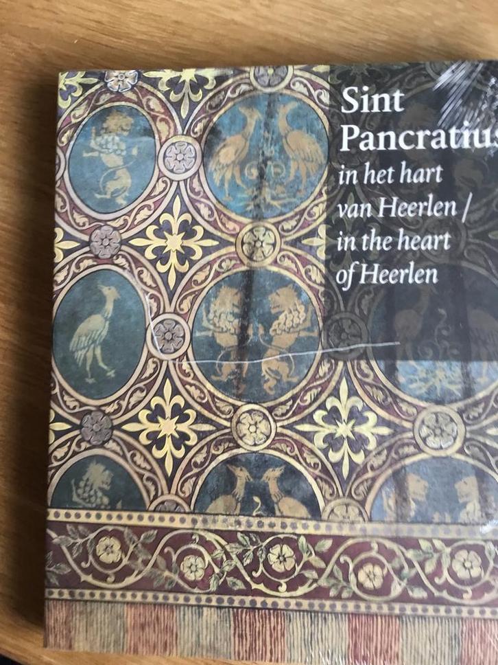 Sint Pancratius in het hart van Heerlen, Boeken, Overige Boeken, Zo goed als nieuw, Ophalen of Verzenden