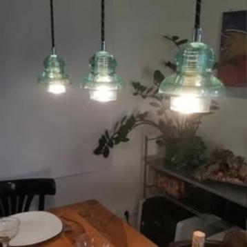Insulator glazen beschikbaar voor biedingen