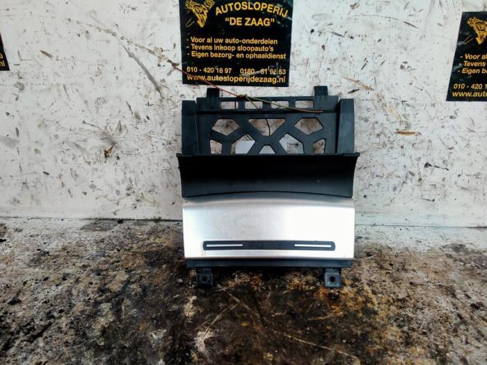 Asbak voor van een Audi A3, Auto-onderdelen, Interieur en Bekleding, Audi, Gebruikt, 3 maanden garantie, Ophalen of Verzenden