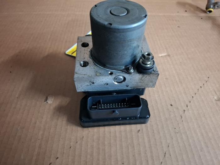 ABS Pomp van een Volkswagen Crafter, Auto-onderdelen, Elektronica en Kabels, Volkswagen, Gebruikt, 3 maanden garantie, Ophalen of Verzenden