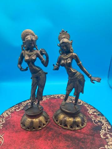  Indiase bronzen beelden  beschikbaar voor biedingen
