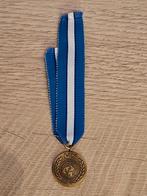 Miniatuur medaille UN dienst in Cyprus Verenigde Naties, Verzamelen, Militaria | Algemeen, Verzenden, Landmacht, Lintje, Medaille of Wings