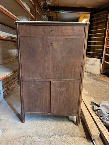 Armoire ancienne