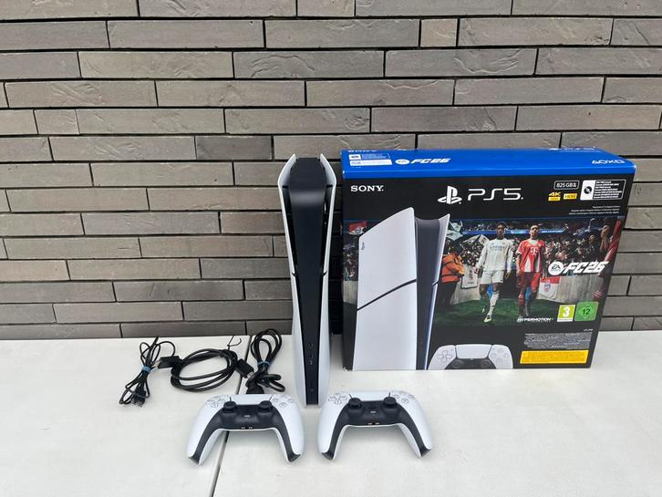 PS5 Slim Digital + 2 Controllers + Kabels, Games en Spelcomputers, Spelcomputers | Sony PlayStation 5, Zo goed als nieuw, Playstation 5 Digital