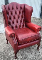 Originele Chesterfield oorfauteuil in oxblood red, Ophalen, Hout, Chesterfield, oorfauteuil, oxblood, mancave