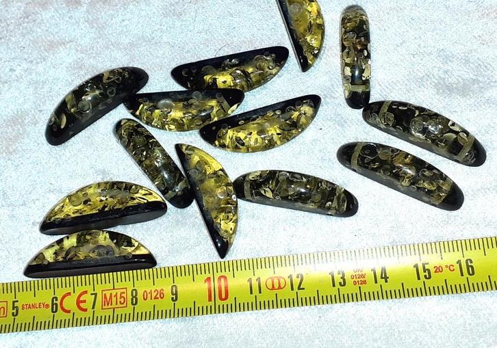 lot kralen 13 groene amber, Hobby & Loisirs créatifs, Fabrication de Perles & Bijoux, Neuf, Perle, Envoi