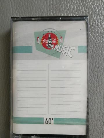 Cassette Coca Cola is the Music 60' in blister, Enlèvement ou Envoi, Neuf, dans son emballage, Originale