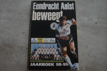 EENDRACHT AALST BEWEEGT- JAARBOEK 98-99 beschikbaar voor biedingen