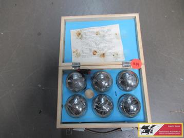 jeu de boulballen nr. 1279 beschikbaar voor biedingen