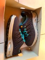 Chaussure de securite neuf!!, Vêtements | Femmes, Chaussures, Neuf, Chaussures de travail, Enlèvement, Bleu