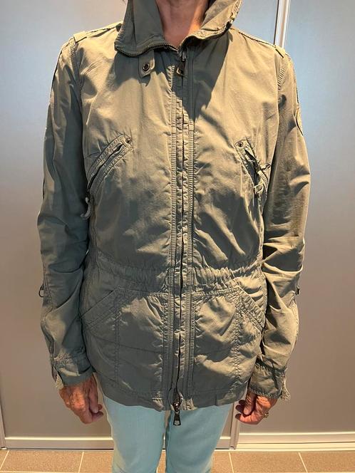 Zeer mooie tussendoorjas te koop van het merk Napapijri, Kleding | Heren, Jassen | Winter, Zo goed als nieuw, Maat 56/58 (XL)