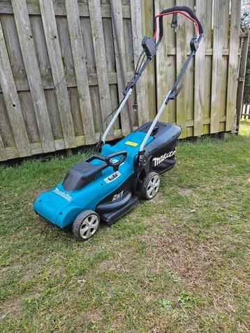 Elektrische grasmaaiers Maaibreedte 37 cm Makita gebruikt  beschikbaar voor biedingen