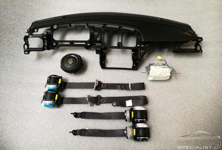 Airbag set dashboard gordels Suzuki Swift model 2018-heden, Auto-onderdelen, Dashboard en Schakelaars, Suzuki, Gebruikt, Ophalen of Verzenden
