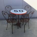 Tafeltje met gietijzeren voet + 4 zware metalen stoeltjes, Tuin en Terras, Ophalen, Gebruikt, Tuinset