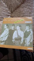 vinyl (45T) real life "send me an angel", Ophalen, 1980 tot 2000, Gebruikt