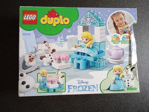 Duplo / Lego doos Frozen + 11 popjes + speelsetje, Kinderen en Baby's, Speelgoed | Duplo en Lego, Gebruikt, Duplo, Ophalen of Verzenden