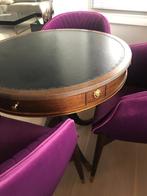 Engelse tafel met ingelegd leder, Ophalen