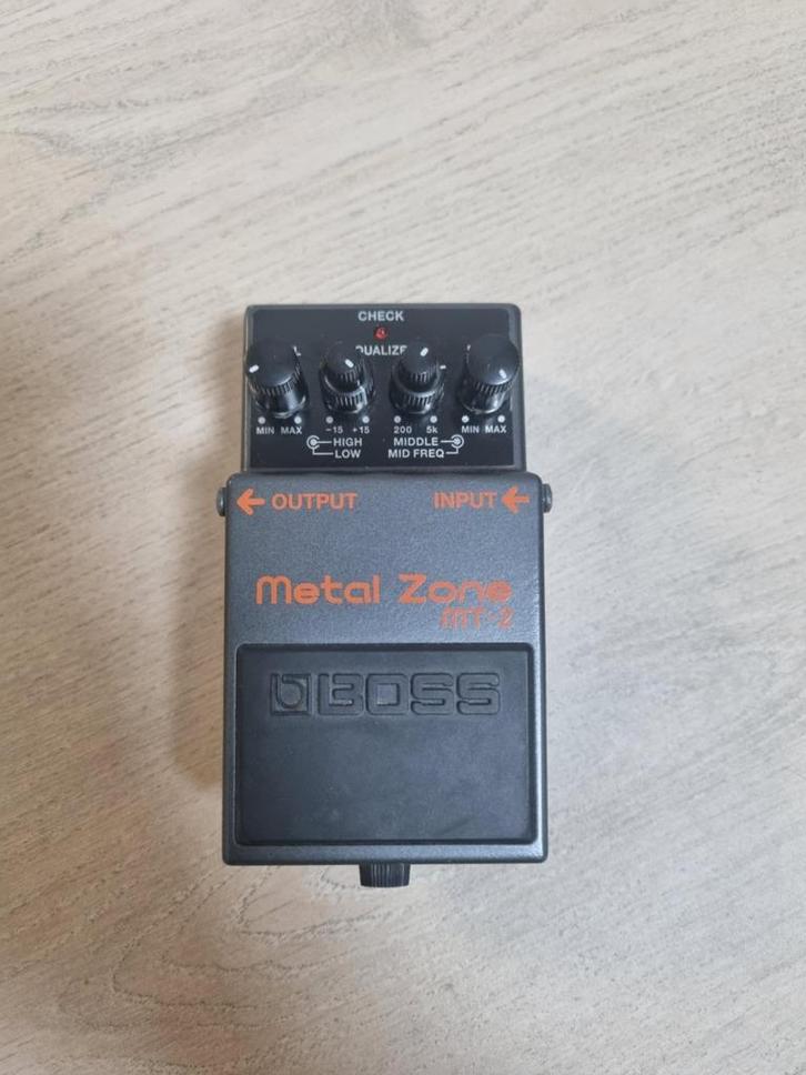 Boss MT-2 Metal Zone, Muziek en Instrumenten, Effecten, Zo goed als nieuw, Distortion, Overdrive of Fuzz, Volume, Ophalen