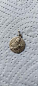 medaille Maria  met kruis, Verzamelen, Ophalen of Verzenden, Gebruikt, Sieraad, Christendom | Katholiek