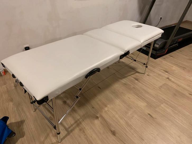 Massagetafel - opplooibaar, Sport en Fitness, Overige Sport en Fitness, Zo goed als nieuw, Ophalen