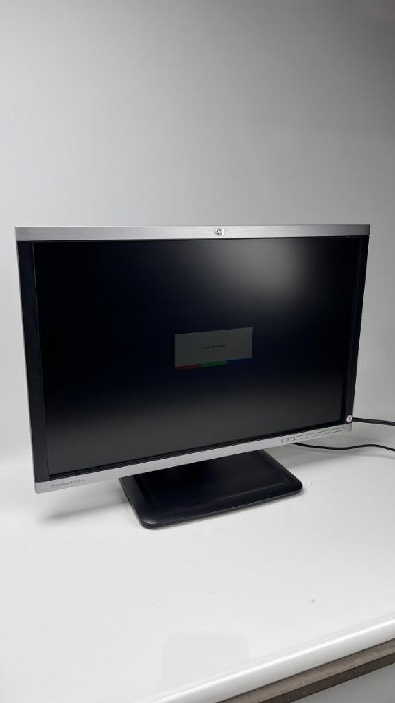 HP LA2205wg Monitor – 22 inch HSTND-2691-F Back to School, Computers en Software, Monitoren, Gebruikt, DisplayPort, DVI, VGA, In hoogte verstelbaar