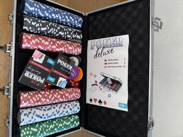 Pokerset deluxe beschikbaar voor biedingen