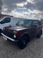 Lada Niva van 2011, Auto's, Lada, Niva, 4 cilinders, Vierwielaandrijving, Particulier
