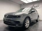Volkswagen Tiguan 2.0 TDi DSG*CARPLAY*CAMERA*LED*1ER PROP*GA, Automaat, Gebruikt, 4 cilinders, Leder