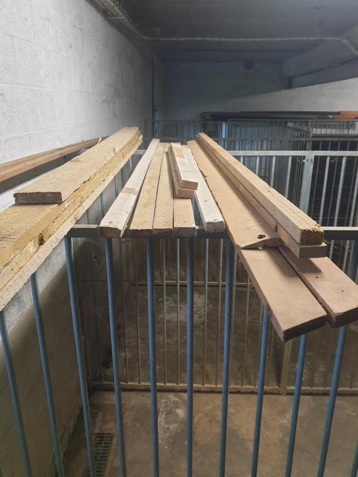 Lattes planches chevrons poutres, Doe-het-zelf en Bouw, Hout en Planken, Gebruikt, Ophalen